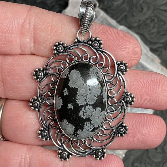 Snowflake Obsidian Floral Pendant Stone Crystal Jewelry - Picture 7 of 7